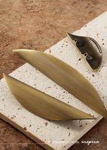 Load image into Gallery viewer, INSPIRA LIFESTYLES – Fin Antique Bronze Handles, curved cabinet pull, sculptural bronze hardware, organic modern cabinet handle, antique bronze drawer pull, designer cabinetry hardware