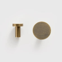 Load image into Gallery viewer, INSPIRA LIFESTYLES | Oren Solid Brass Knob & Pull Handles – Brushed Nickel, Brushed Brass, Antique Bronze Cabinet Hardware by Inspira Lifestyles, Luxury Kitchen Handles, Wardrobe Pulls, Modern Interior Design, Decorative Furniture Hardware, Drawer Knobs, Cabinet Accessories