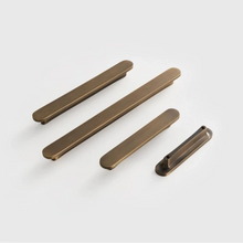 Load image into Gallery viewer, INSPIRA LIFESTYLES | Oren Solid Brass Knob & Pull Handles – Brushed Nickel, Brushed Brass, Antique Bronze Cabinet Hardware by Inspira Lifestyles, Luxury Kitchen Handles, Wardrobe Pulls, Modern Interior Design, Decorative Furniture Hardware, Drawer Knobs, Cabinet Accessories
