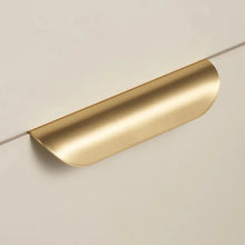 Load image into Gallery viewer, INSPIRA LIFESTYLES - RIVA PULL HANDLES, EDGE PULL HANDLES, SOLID BRASS CABINET HANDLE, MODERN ARC HANDLE, ERGONOMIC CABINET PULL, MINIMAL CABINET HARDWARE, BUILT IN EDGE PULL, KITCHEN DRAWER EDGE HANDLE, ANTIQUE BRONZE CABINET HANDLE, BRUSHED GOLD EDGE PULL, BLACK CABINET HARDWARE, WHITE CABINET HANDLE, ARCHITECTURAL CABINET HARDWARE, CONTEMPORARY MILLWORK HARDWARE, INSPIRA LIFESTYLES