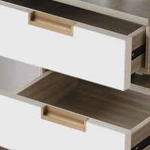 Load image into Gallery viewer, INSPIRA LIFESTYLES - Quo Recessed Pull Handles. SLIDING DOOR HARDWARE, HIDDEN HANDLES, RECESSED HANDLES, CABINET HARDWARE, DOOR PULLS, DRAWER PULLS, FURNITURE HANDLES, BARN DOOR HARDWARE, WARDROBE HARDWARE, BATHROOM HARDWARE, KITCHEN HARDWARE