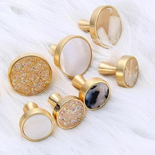 Load image into Gallery viewer, INSPIRA LIFESTYLES - Baz Knob Handles - CABINET HARDWARE, DRAWER PULLS, FURNITURE HANDLES, HARDWARE, KNOBS, WALL HOOKS