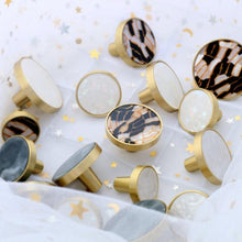 Load image into Gallery viewer, INSPIRA LIFESTYLES - Tos Knob Handles - CABINET HARDWARE, DRAWER PULLS, FURNITURE HANDLES, HARDWARE, KNOBS, WALL HOOKS