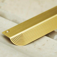 Load image into Gallery viewer, INSPIRA LIFESTYLES - Aalto Knob & Pull Handles - BATHROOM PULLS, BRASS HARDWARE, CABINET HARDWARE, CABINET PULL, CABINET PULLS, CLOSET PULL, DECORATIVE PULL, DOOR HARDWARE, DOOR PULL, DOOR PULLS, DRAWER PULL, DRAWER PULLS, FURNITURE HANDLES, FURNITURE KNOBS, FURNITURE PULL, HANDLES, HARDWARE, KITCHEN PULLS, KNOBS, LONG DOOR PULLS, LONG DRAWER PULLS, LONG PULL HANDLES, METAL HARDWARE, PULLS