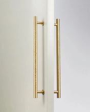Load image into Gallery viewer, INSPIRA LIFESTYLES | Atlas Door Pull Handles, DOOR HARDWARE, CABINET HARDWARE, KITCHEN HARDWARE, DRAWER PULLS, CABINET PULLS, MODERN DOOR HANDLES, MODERN HARDWARE, SLIDING DOOR HANDLE, BARN DOOR HANDLE, GLASS DOOR HANDLES, WARDROBE PULLS, WARDROBE HARDWARE, SLIDING DOOR PULLS, SLIDING DOOR HARDWARE, SIMPLE DRAWER PULL, RESTAURANT DOOR PULL, POST MODERN DOOR HANDLES, MODERN DOOR HANDLE, METAL HARDWARE, LONG PULL HANDLES, LONG DRAWER PULLS, LONG DOOR PULLS, KITCHEN PULLS, KITCHEN CABINET HARDWARE, HOTEL DOOR 
