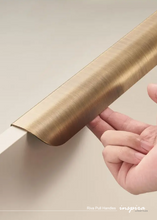 Load image into Gallery viewer, INSPIRA LIFESTYLES - RIVA PULL HANDLES, EDGE PULL HANDLES, SOLID BRASS CABINET HANDLE, MODERN ARC HANDLE, ERGONOMIC CABINET PULL, MINIMAL CABINET HARDWARE, BUILT IN EDGE PULL, KITCHEN DRAWER EDGE HANDLE, ANTIQUE BRONZE CABINET HANDLE, BRUSHED GOLD EDGE PULL, BLACK CABINET HARDWARE, WHITE CABINET HANDLE, ARCHITECTURAL CABINET HARDWARE, CONTEMPORARY MILLWORK HARDWARE, INSPIRA LIFESTYLES
