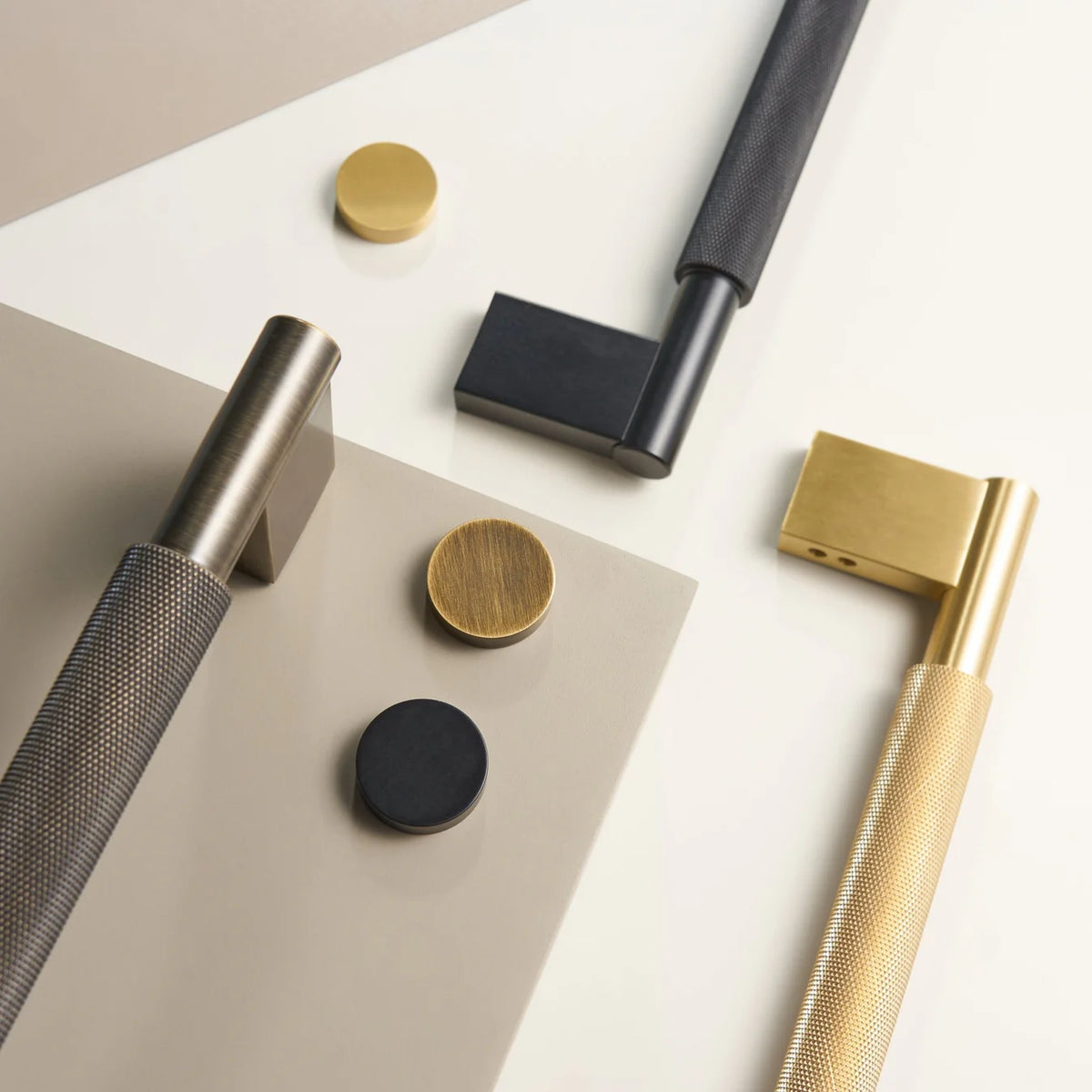 Knox Door Pull Handles – INSPIRA LIFESTYLES