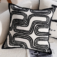 Load image into Gallery viewer, INSPIRA LIFESTYLES | Metro Woven Pillows, WOVEN PILLOW, THROW PILLOW, SOFA PILLOW, PILLOW, LUXURY PILLOW, EMBROIDERED PILLOW, DECORATIVE PILLOW, COTTON PILLOW, MODERN PILLOW, BLACK AND WHITE PILLOW, CHAIR PILLOW, BED PILLOW, ACCENT PILLOW
