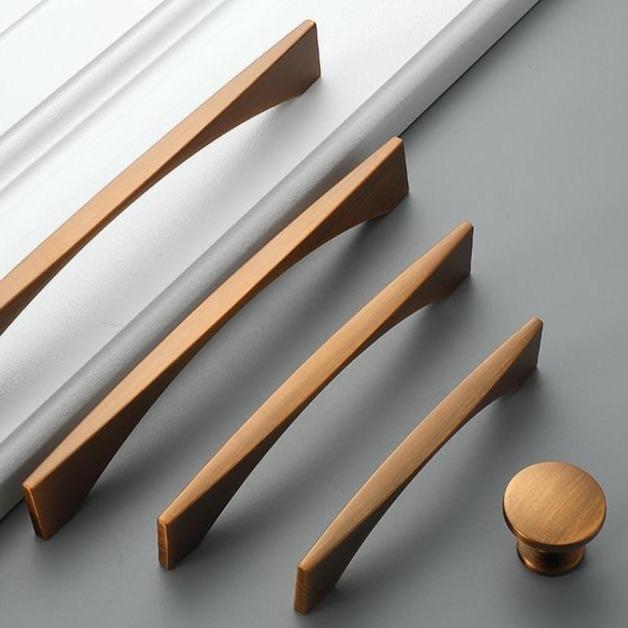 INSPIRA LIFESTYLES - Arc Knob & Pull Handles - CABINET HARDWARE, DRAWER PULLS, FURNITURE HANDLES, HARDWARE, KNOBS