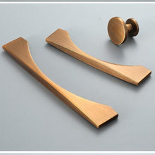 Load image into Gallery viewer, INSPIRA LIFESTYLES - Arc Knob &amp; Pull Handles - CABINET HARDWARE, DRAWER PULLS, FURNITURE HANDLES, HARDWARE, KNOBS
