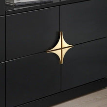 Load image into Gallery viewer, INSPIRA LIFESTYLES - Zanza Corner Pull Handles - BATHROOM PULLS, BRASS HARDWARE, CABINET HARDWARE, CABINET PULL, CABINET PULLS, CLOSET PULL, CORNER HANDLE, DECORATIVE PULL, DOOR HARDWARE, DOOR PULL, DOOR PULLS, DRAWER PULL, DRAWER PULLS, FURNITURE HANDLES, FURNITURE PULL, HANDLES, HARDWARE, KITCHEN PULLS, METAL HARDWARE, MINIMALIST, PULLS
