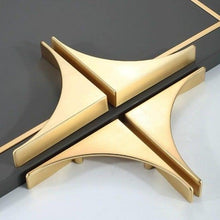 Load image into Gallery viewer, INSPIRA LIFESTYLES - Zanza Corner Pull Handles - BATHROOM PULLS, BRASS HARDWARE, CABINET HARDWARE, CABINET PULL, CABINET PULLS, CLOSET PULL, CORNER HANDLE, DECORATIVE PULL, DOOR HARDWARE, DOOR PULL, DOOR PULLS, DRAWER PULL, DRAWER PULLS, FURNITURE HANDLES, FURNITURE PULL, HANDLES, HARDWARE, KITCHEN PULLS, METAL HARDWARE, MINIMALIST, PULLS
