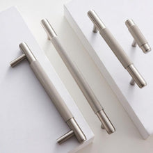Load image into Gallery viewer, INSPIRA LIFESTYLES - Reed Knob &amp; Pull Handles - BATHROOM HARDWARE, BRASS HARDWARE, CABINET HARDWARE, CABINET PULL, CLOSET PULL, DOOR PULL, DOOR PULLS, DRAWER PULL, DRAWER PULLS, FURNITURE HANDLES, FURNITURE KNOBS, FURNITURE PULL, HARDWARE, KITCHEN HARDWARE, KNOBS, MODERN HARDWARE, PULLS, SATIN NICKEL DOOR PULL, SATIN NICKEL DRAWER PULLS, SATIN NICKEL HARDWARE, WARDROBE HARDWARE

